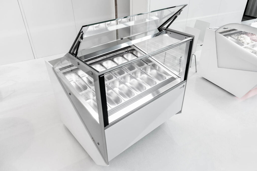 Gelato Cabinet Neo by La Squadra