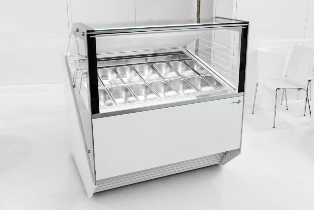 Gelato Cabinet Neo by La Squadra