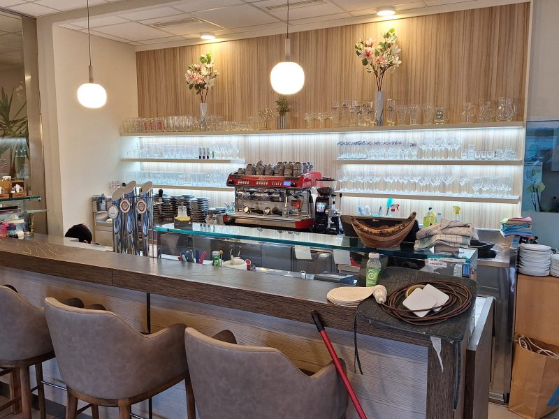Shopfitting cafe koller 10.jpeg